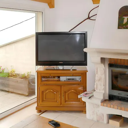 Maison De 3 Avec Vue Sur Le Et Jardin Clos A Nages